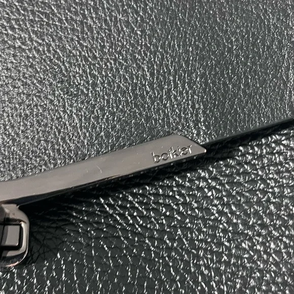 Botkier New York real leather classy backpack dark academia vibes - Picture 2 of 8